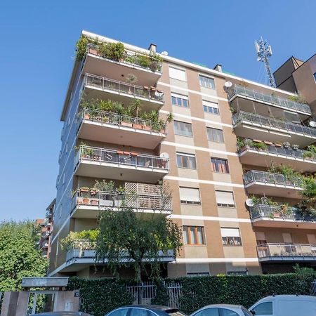 Ferrucci, 10 - Elegante Oasi Urbana A Milano Apartman Kültér fotó